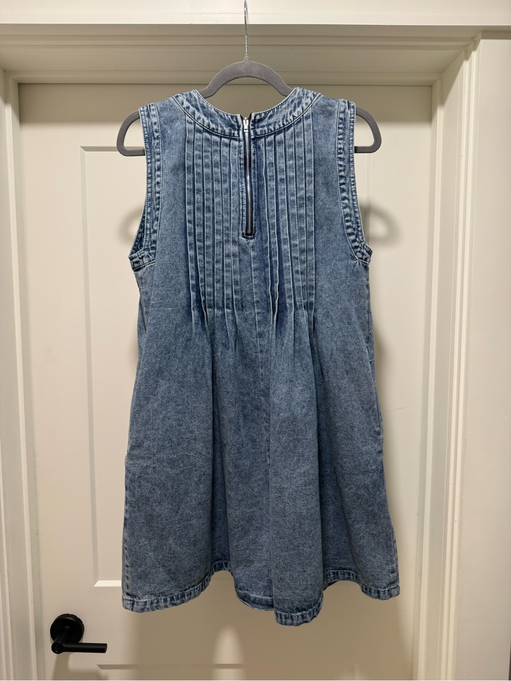 Denim Women’s Tie-Front Romper in Light Blue, size medium - Picture 3 of 10